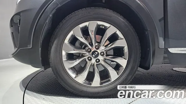 Kia Sorento 2018 thumb 5