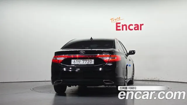 Hyundai Grandeur 2011 thumb 4