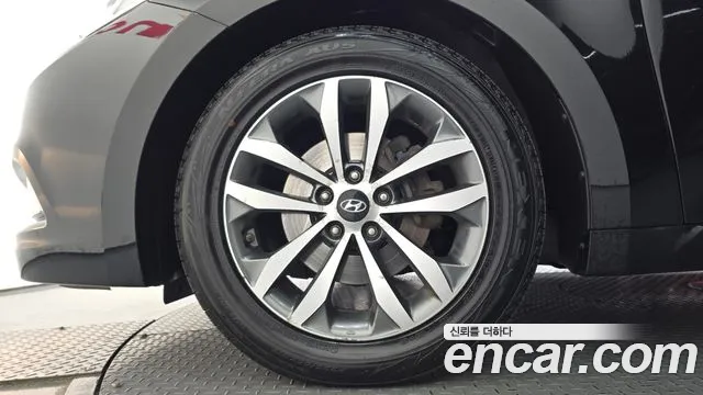 Hyundai Grandeur 2011 thumb 5