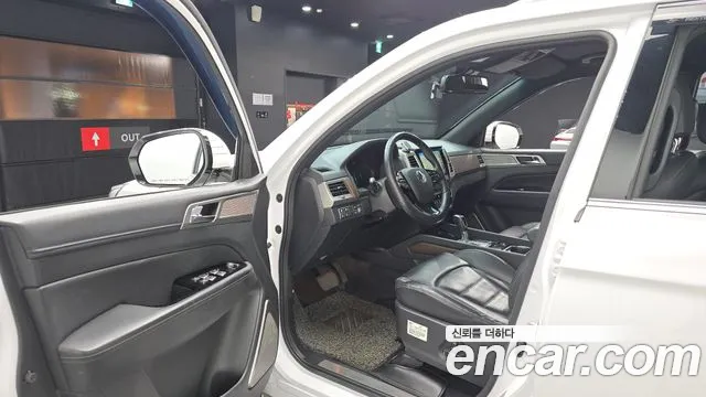 KG_Mobility_Ssangyong Rexton 2018 thumb 10