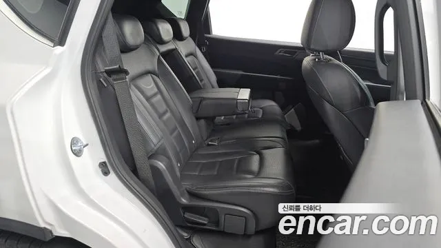 KG_Mobility_Ssangyong Rexton 2018 thumb 11