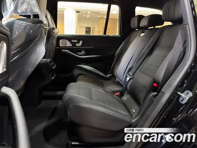 Mercedes-Benz GLS 2026 thumb 9