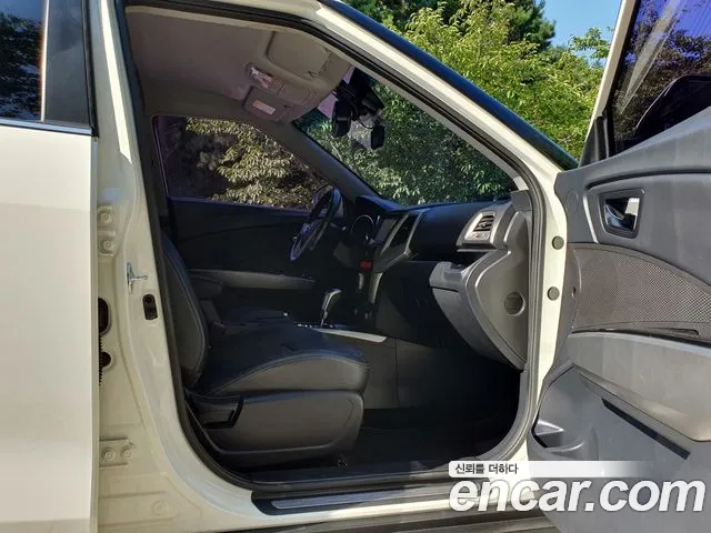 KG_Mobility_Ssangyong TIBOLI 2016 thumb 6