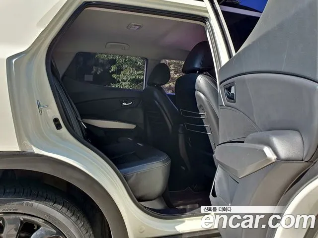 KG_Mobility_Ssangyong TIBOLI 2016 thumb 7