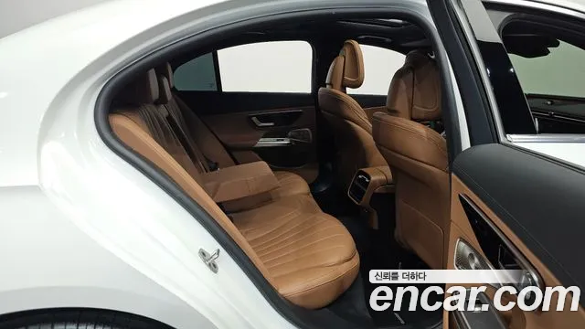 Mercedes-Benz E-Класс 2024 thumb 11