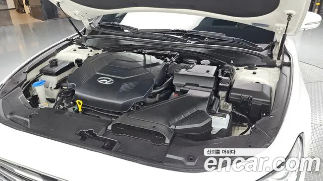 Hyundai Grandeur 2017 thumb 5