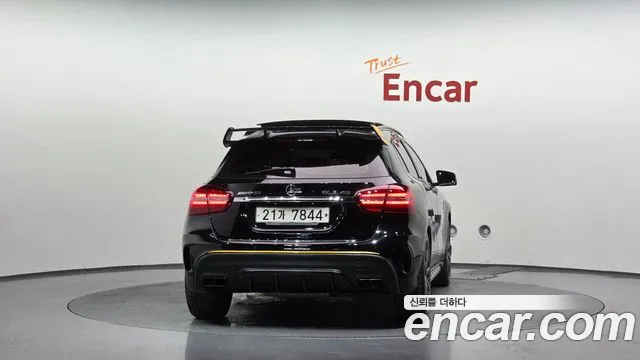 Mercedes-Benz GLA 2018 thumb 3