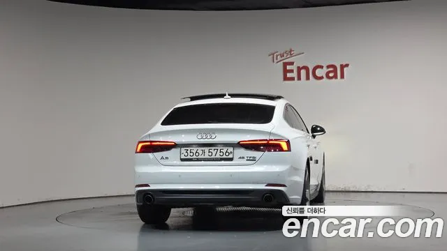 Audi A5 2019 thumb 3