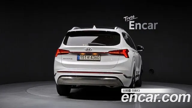 Hyundai Santa Fe 2022 thumb 4