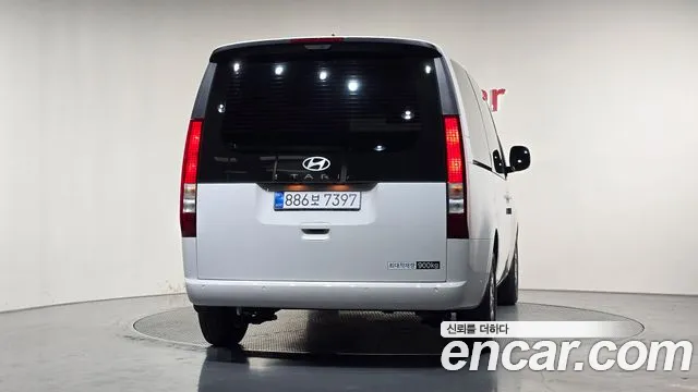 Hyundai Staria 2026 thumb 4