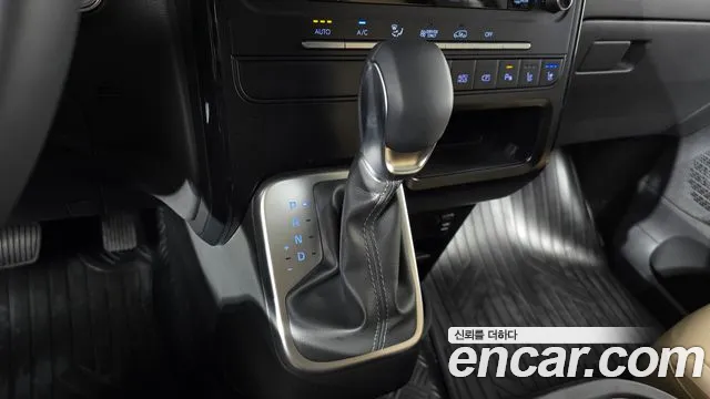 Hyundai Staria 2026 thumb 9