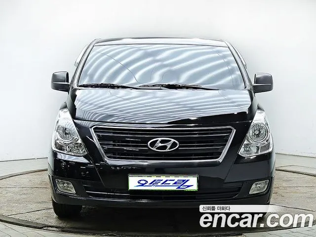 Hyundai Starex 2016 thumb 2