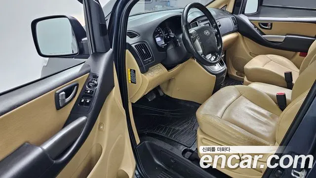 Hyundai Starex 2018 thumb 10