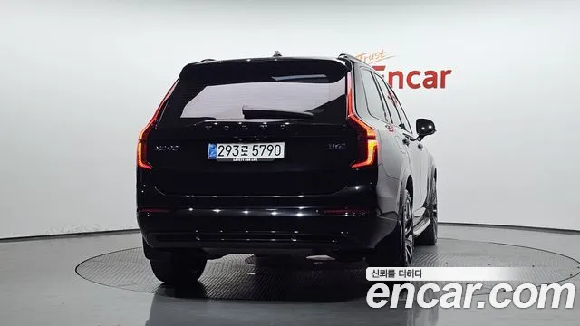 Volvo XC90 2025 thumb 3