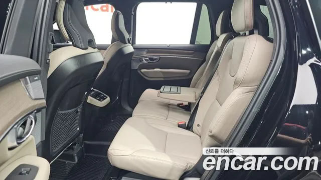 Volvo XC90 2025 thumb 10
