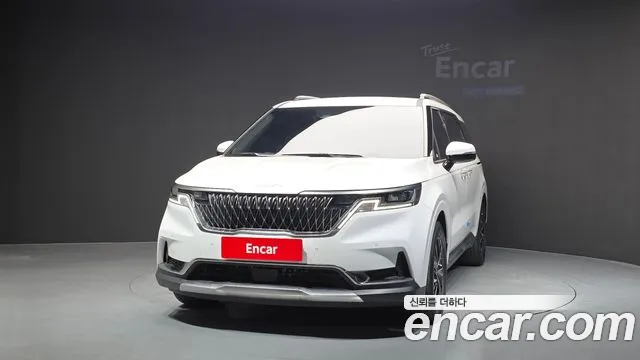 Kia Carnival 2022 thumb 3