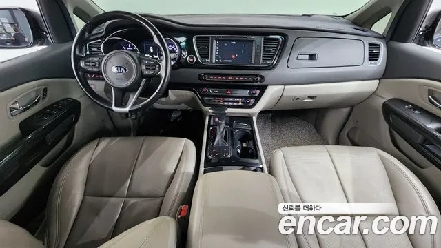 Kia Carnival 2017 thumb 7