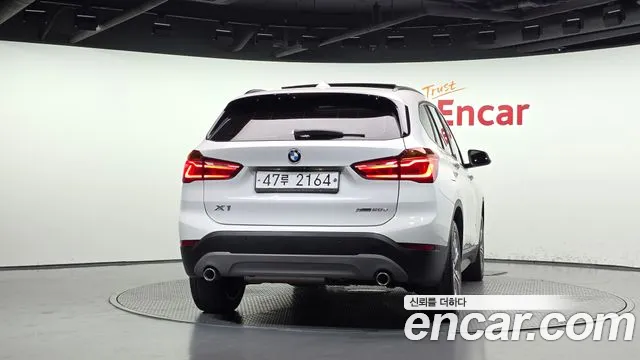BMW X1 2018 thumb 4