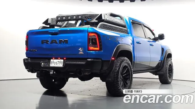 Dodge Ram Pick Up 2022 thumb 2