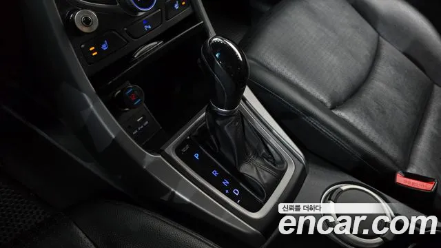 Hyundai Avante 2014 thumb 9