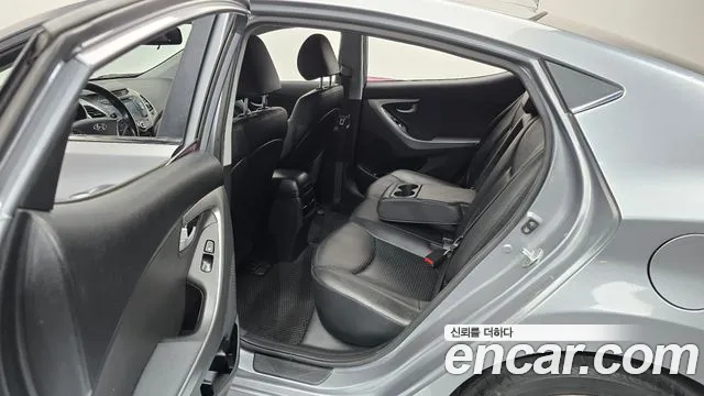 Hyundai Avante 2014 thumb 12