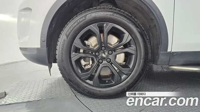 Land Rover Discovery Sport 2021 thumb 5
