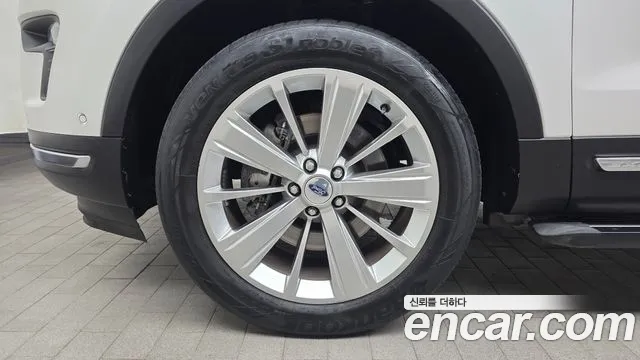 Ford Explorer 2019 thumb 4