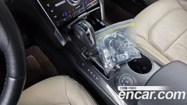 Ford Explorer 2019 thumb 8