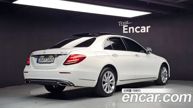 Mercedes-Benz E-Класс 2016 thumb 2
