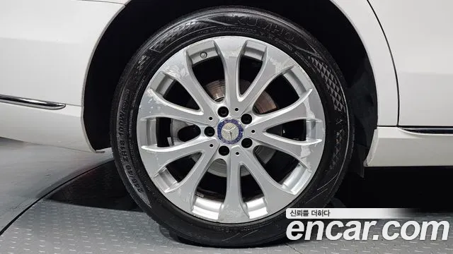Mercedes-Benz E-Класс 2016 thumb 5
