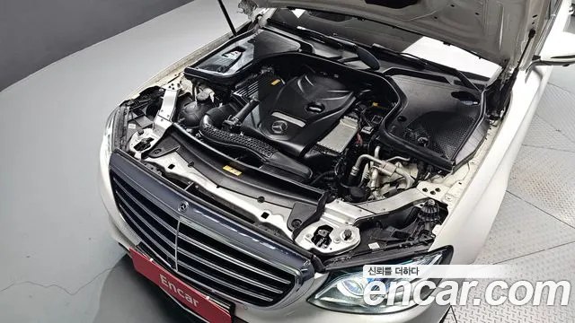 Mercedes-Benz E-Класс 2016 thumb 6