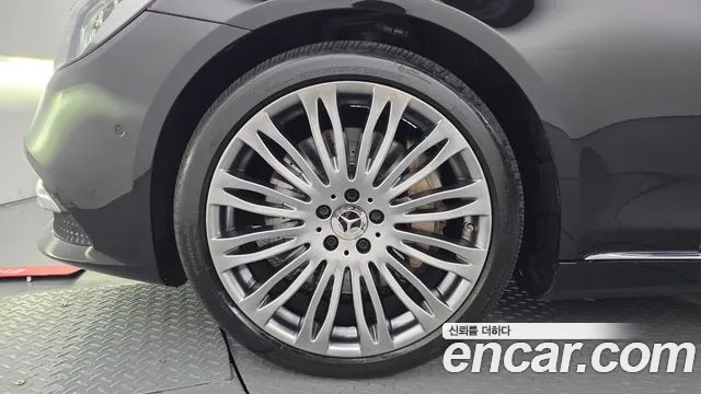 Mercedes-Benz S-Класс 2018 thumb 5