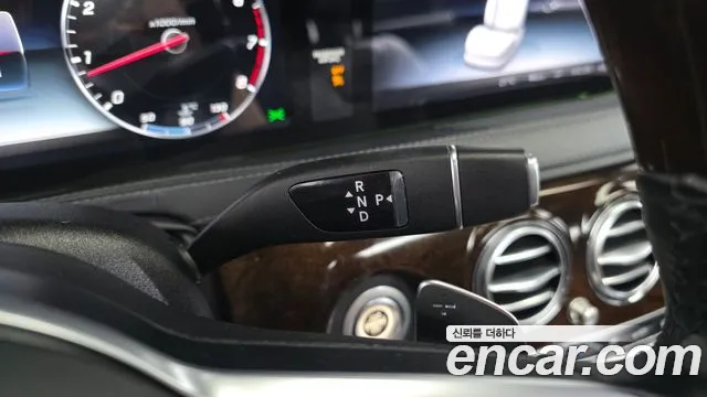 Mercedes-Benz S-Класс 2018 thumb 9