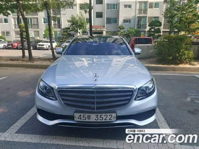 Mercedes-Benz E-Класс 2017 thumb 2
