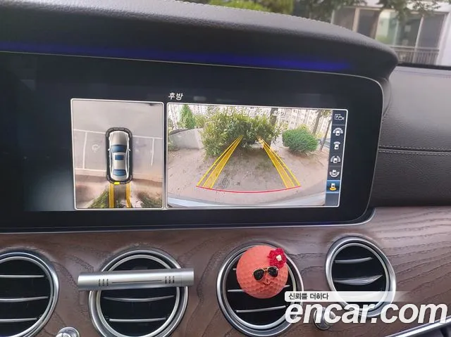 Mercedes-Benz E-Класс 2017 thumb 10