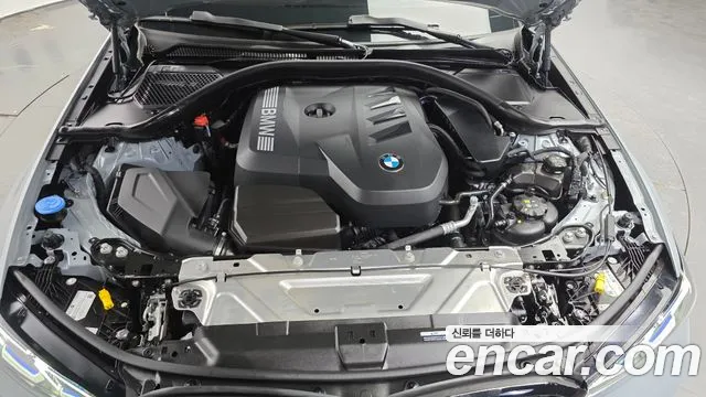 BMW 3-Series 2025 thumb 6