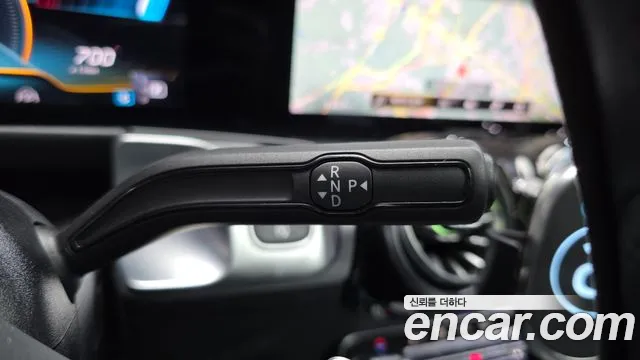 Mercedes-Benz GLB 2021 thumb 9