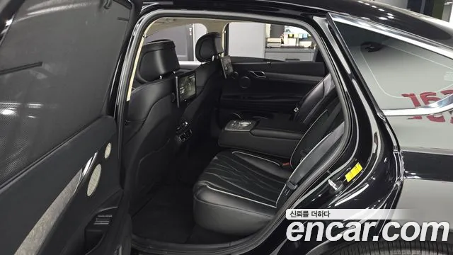 Genesis G80 2021 thumb 11