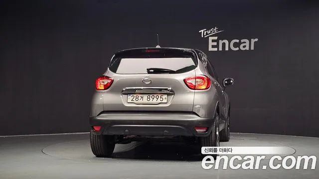 Renault-KoreaSamsung Captur 2015 thumb 3