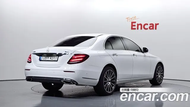 Mercedes-Benz E-Класс 2017 thumb 2