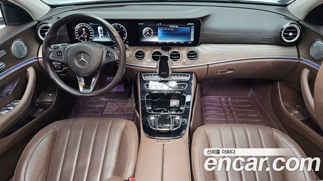 Mercedes-Benz E-Класс 2017 thumb 7