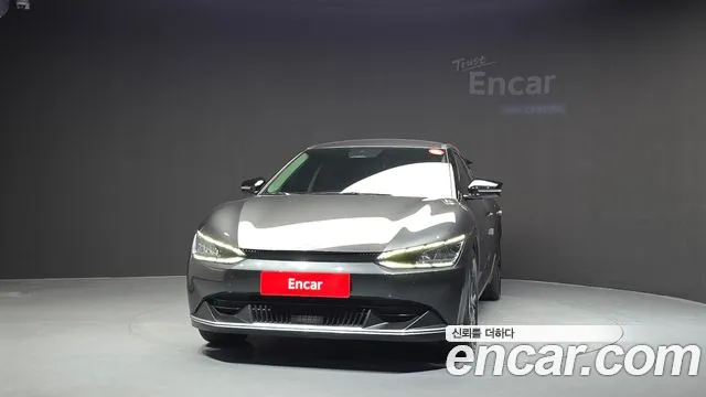 Kia EV6 2022 thumb 3