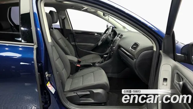 Volkswagen Golf Sportsvan 2012 thumb 10
