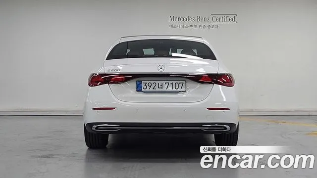 Mercedes-Benz E-Класс 2025 thumb 4