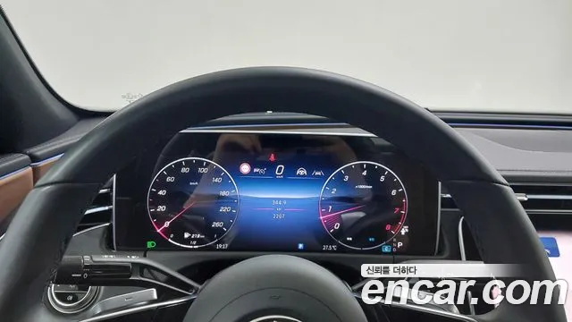 Mercedes-Benz E-Класс 2025 thumb 8