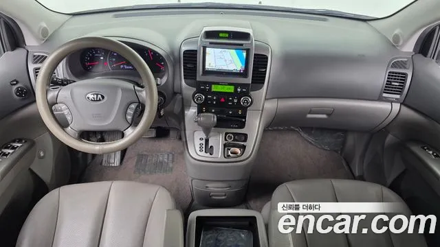 Kia Carnival 2013 thumb 7