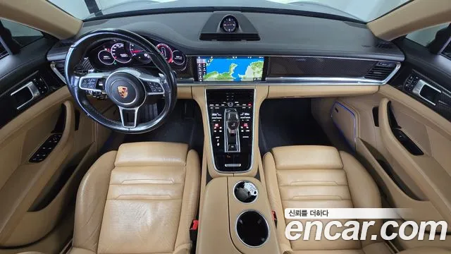 Porsche Panamera 2018 thumb 7