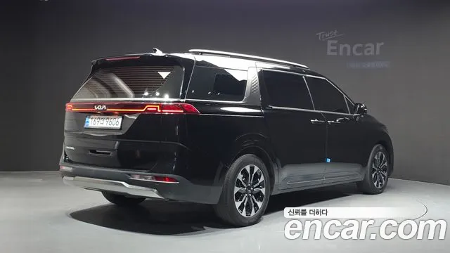 Kia Carnival 2022 thumb 2