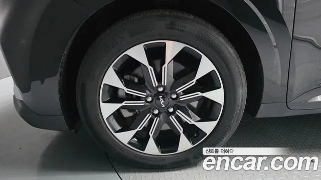 Kia Carnival 2022 thumb 5