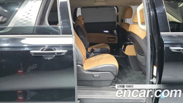 Kia Carnival 2022 thumb 12